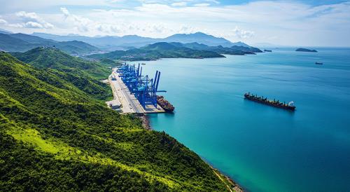 国际海运运费计算公式详解：体积重VS实际重避坑手册