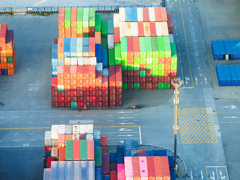 青岛市运货到荷兰跨国国外贸易快运简述