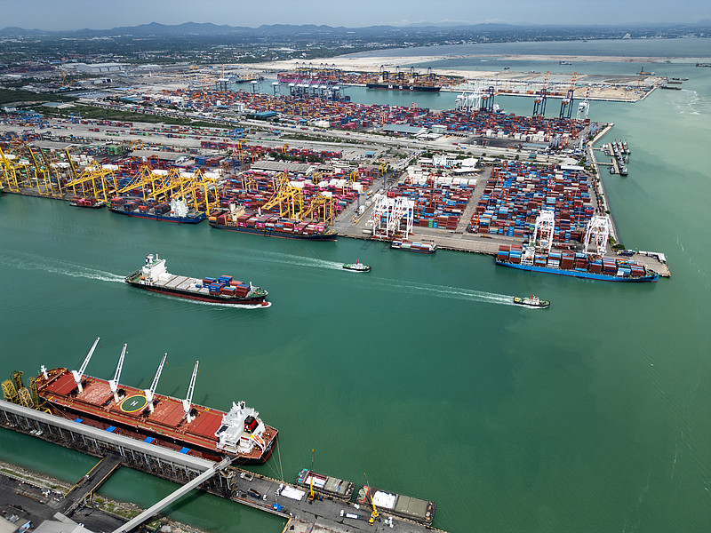 金华市快递加纳——拉拉班加跨国外贸快速物流述说