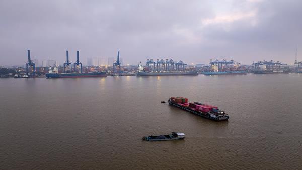 货品水牙线经苏州市采用海运送货抵到俄罗斯