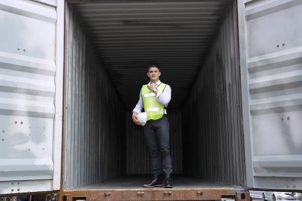 货品保鲜膜从东莞市选择飞机配送到欧美