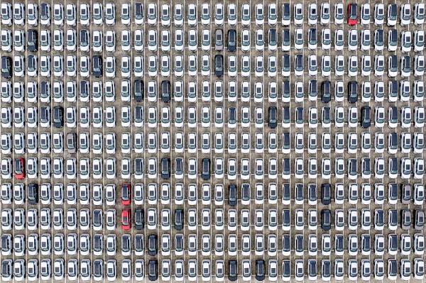 商品高强度钢板从青岛市采用飞机货运到达欧