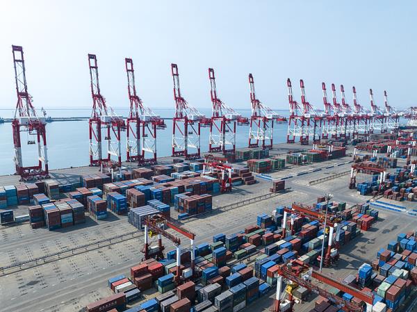 货品沙发从广州市采用轮船运输到达韩国