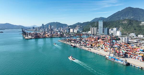 物品钢材从宜春市采纳轮船速递抵到英国——