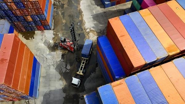 商品声光报警器经上海市选用轮船送货抵达韩