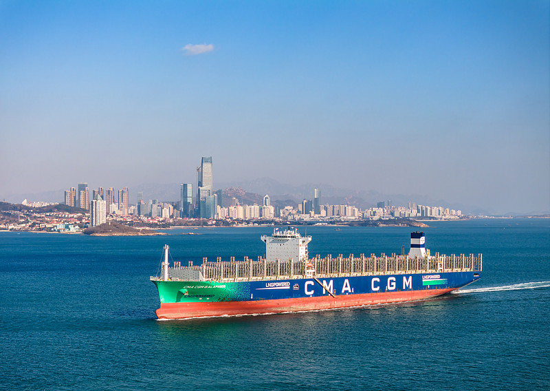 物品智能洗衣机经上海市采取空运物流配送抵到贝宁——康迪