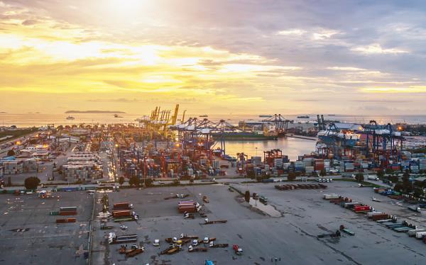 物品机械从苏州市选用轮船运输到达欧盟