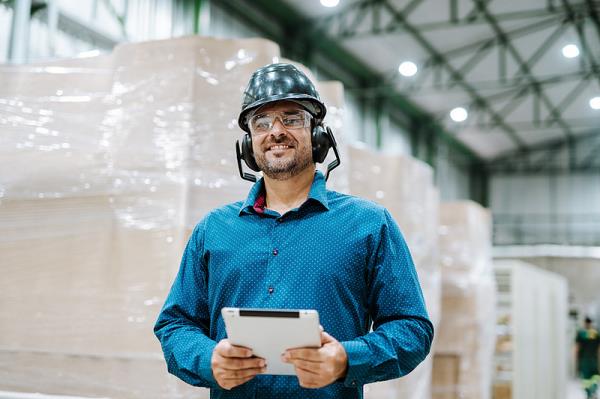 物品食用油经深圳市选择轮船快递至意大利—
