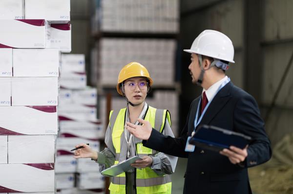 样品鞋木经枣庄市采用轮船送货到达马来西亚