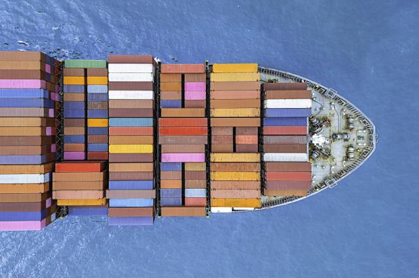 货品铁合金经金华市采取轮船速递至日本