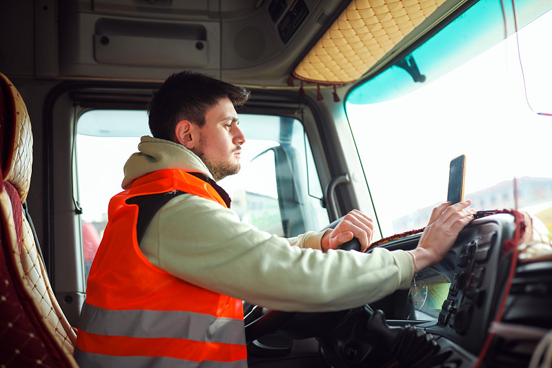 货品披萨盘经东莞市采取海运货运抵到美国——亚基马