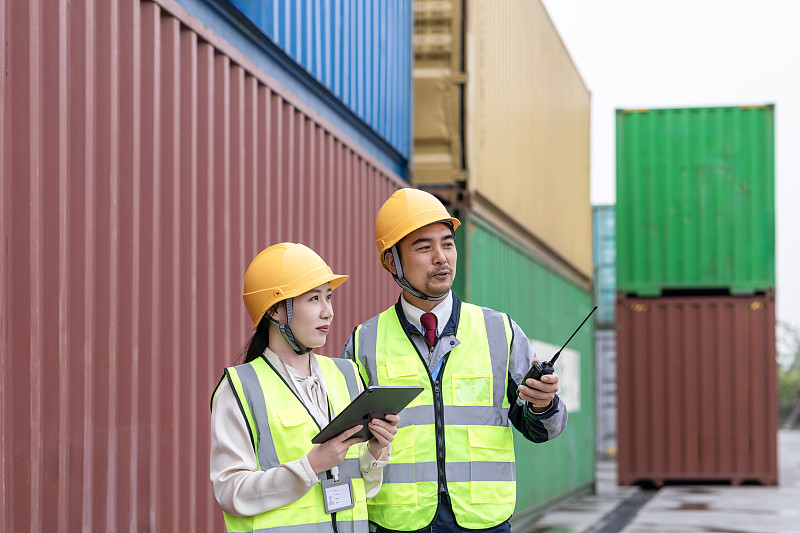 物品马桶/蹲便器/小便器经上海市选取海运货运到英国——伯恩茅斯