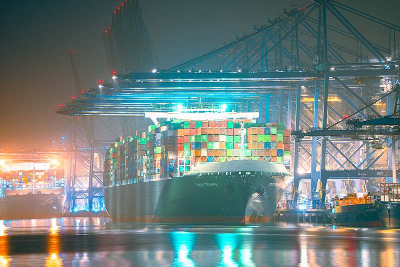 商品杯子从上海市选取海运配送到欧州