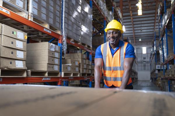 商品矿物燃料从东莞市采纳海运运送到美国