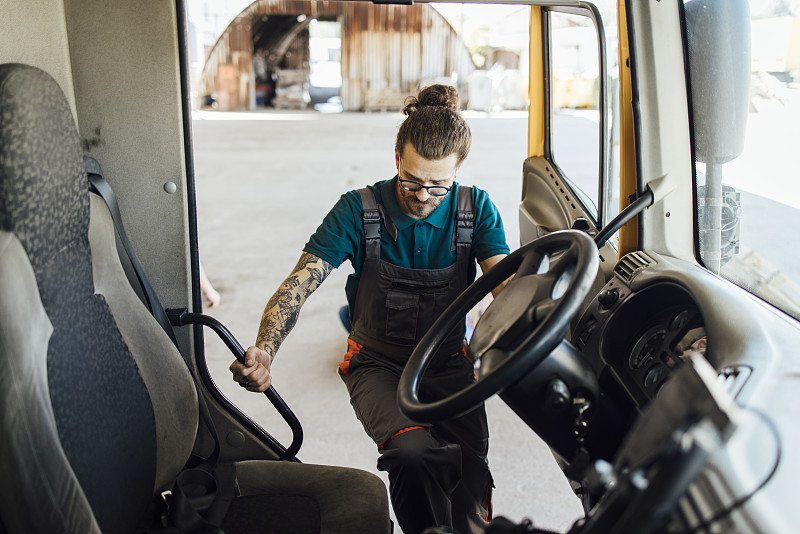 音像设备借用中国上海空海联运准时送达新加坡