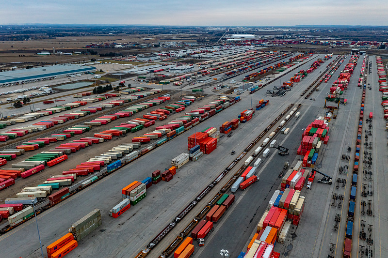 广州初级农产品采用空运门到门专线7天内送到新加坡