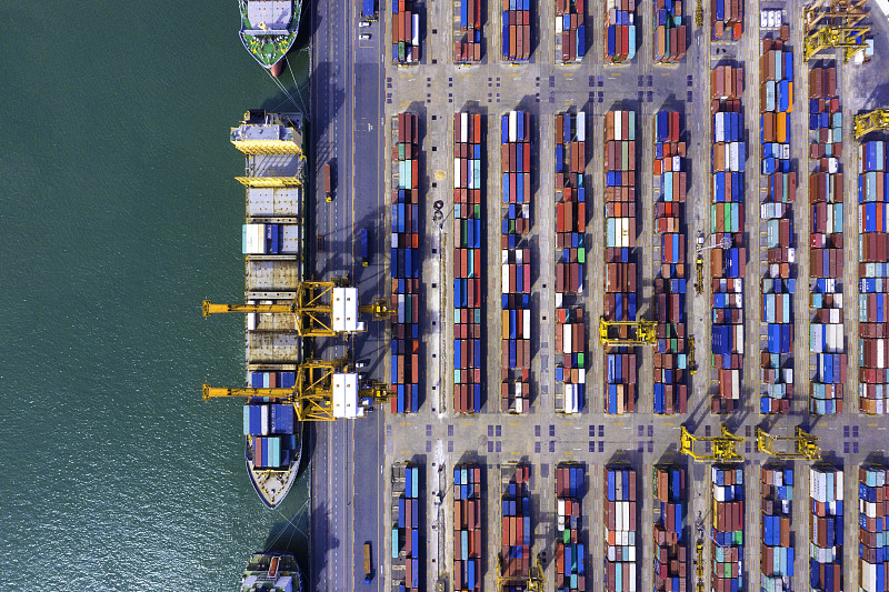 絮胎采纳青岛国际多式联运承运至新加坡