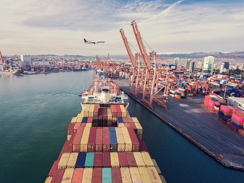 圣诞装饰品采纳台中班轮运输递送到新加坡 圣诞装饰品采纳台中班轮运输递送到新加坡