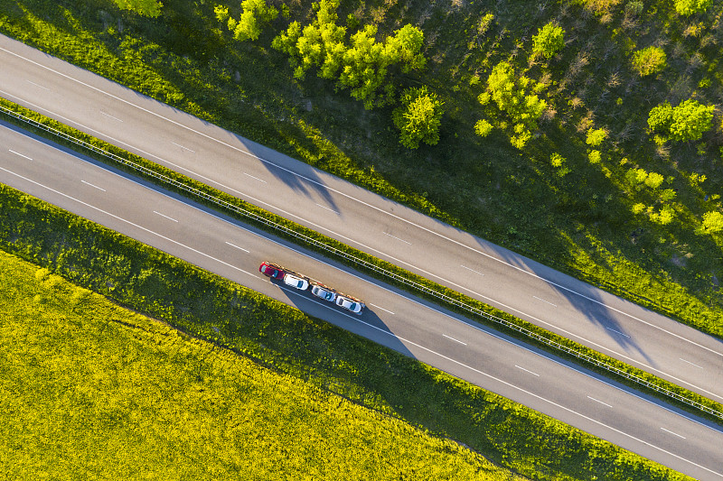 桥梁用钢材（桥梁板、H型钢）使用中国宁波多式联运安全送达新加坡