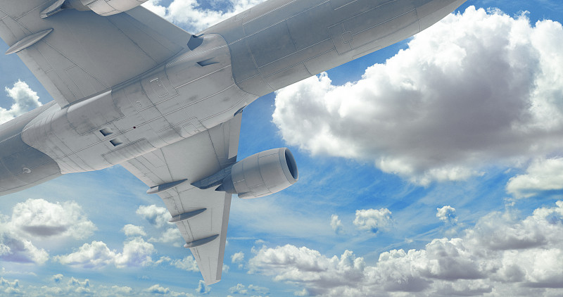 天津至新加坡的化妆水使用空运专线9天速递到