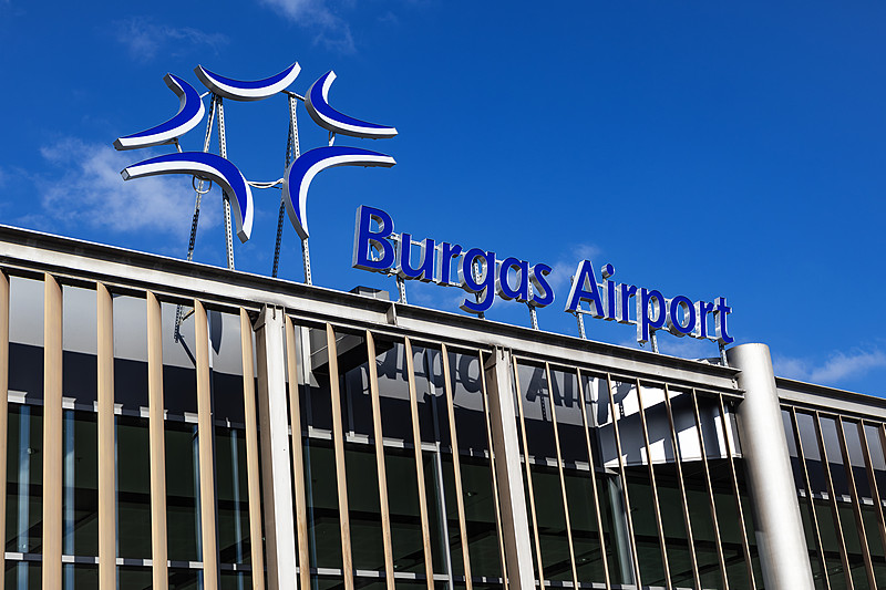 重庆达克宁脚气膏使用跨境联运15天送到新加坡