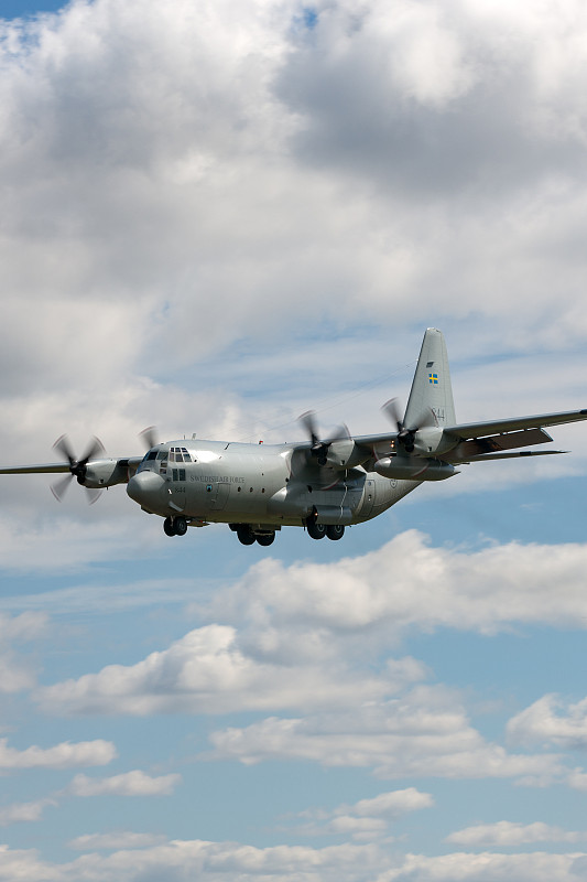 合肥至新加坡的专业视频设备（摄像机稳定器、视频切换台）采用国际快递4天内速递到