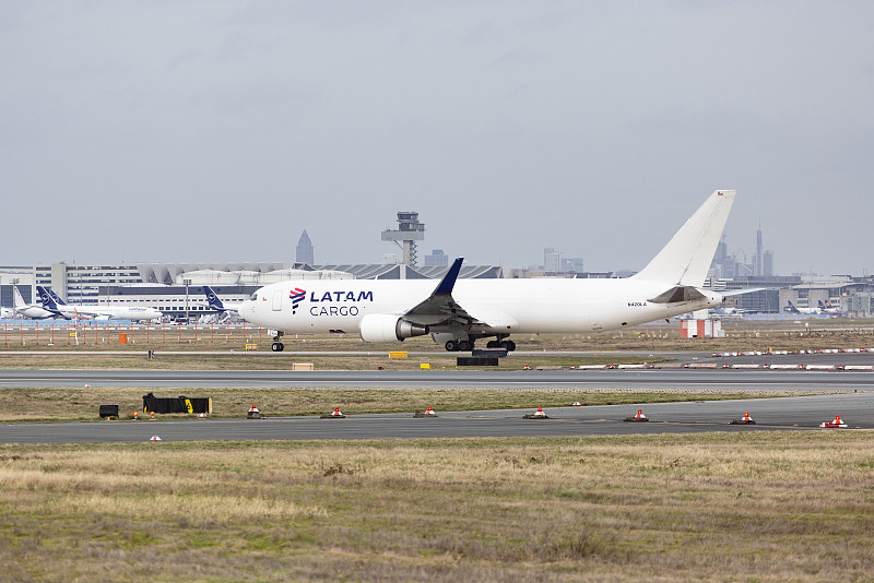 福州脱胎漆器采纳中国合肥空海联运送到新加坡