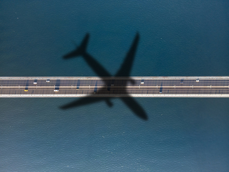 中国鄂州至新加坡的核桃使用门到门空运3天内送达