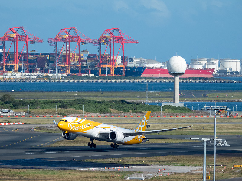 小家电经过中国深圳集装箱运输配达新加坡