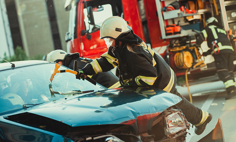音频均衡器采取上海LCL海运及时送达新加坡