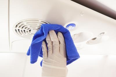 清洁剂/消毒剂/洗衣液选用基隆海空联运快递至新加坡