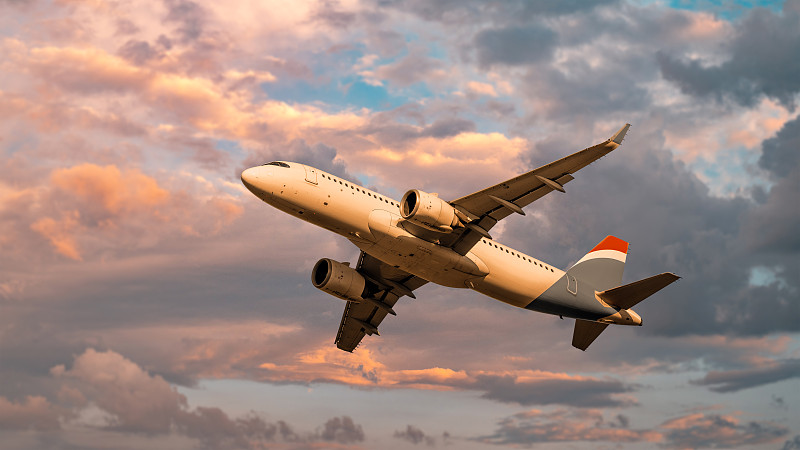 中国广州到新加坡的韩束红胶囊水采用优先空运7天速递到