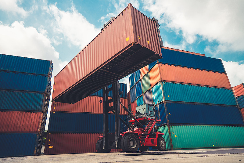 航空航天借助中国昆明国际航空货运速递到新加坡