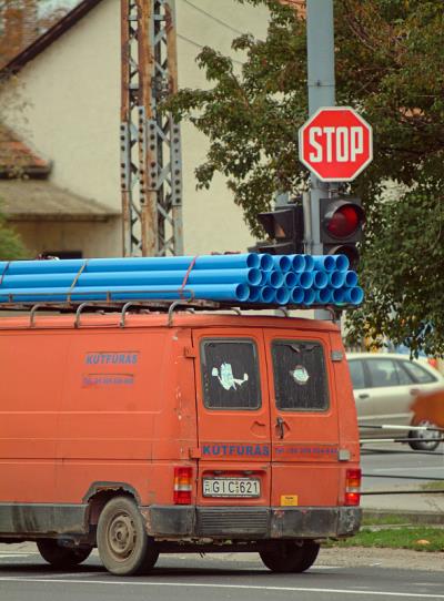 智能手机选用中国深圳空海联运运到新加坡