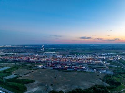 杭州汤锅使用航空货运11天配送到新加坡