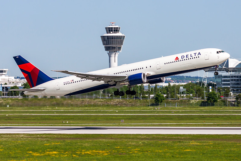 烘焙纸选用厦门拼货空运送到新加坡