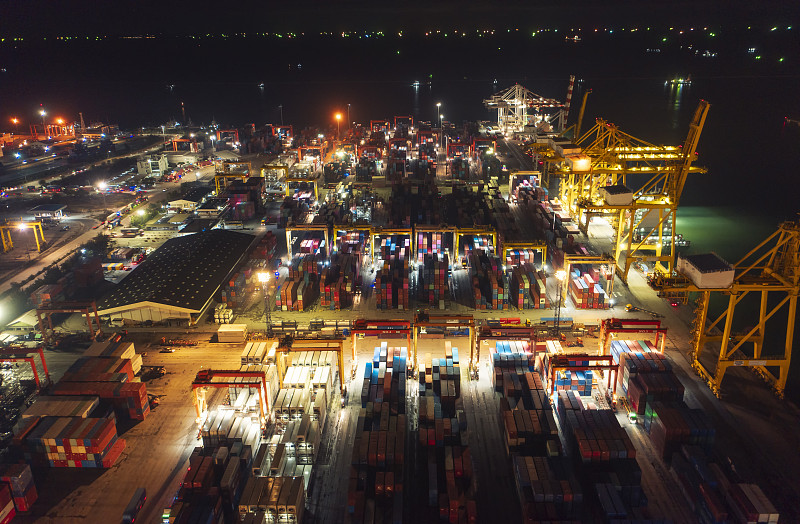 密封罐采纳深圳散货船运输托运至新加坡