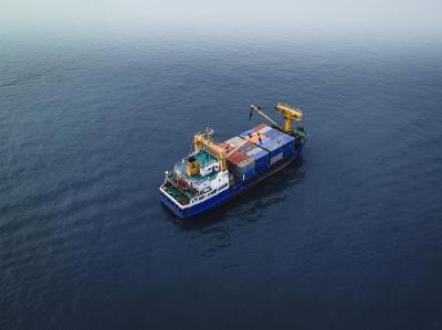 聚乙烯/聚丙烯经广州海运递送到新加坡