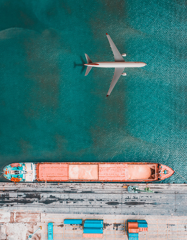 中国上海到新加坡的毛巾采用国际快递9天送到