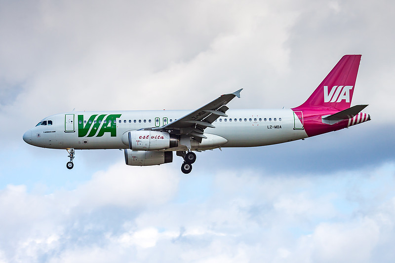 罐头使用合肥拼货空运速递到新加坡