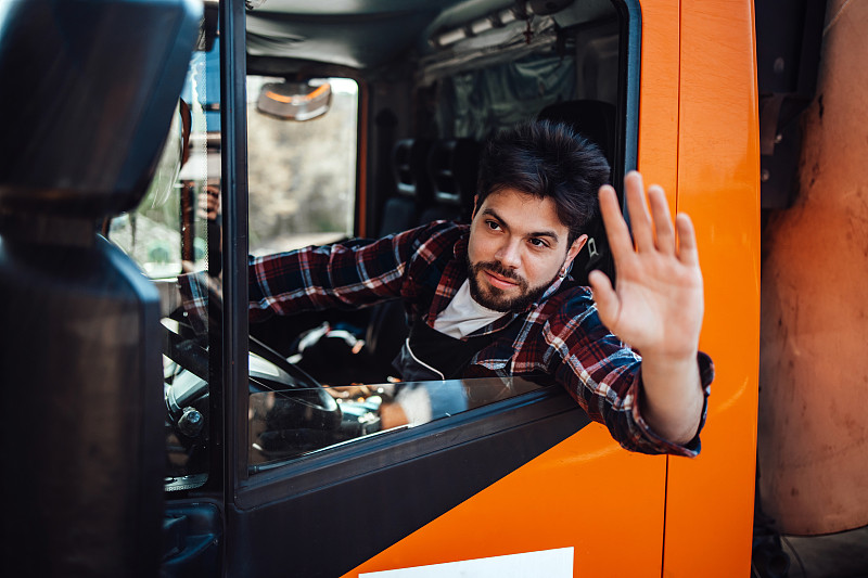 合成纤维面料选用青岛跨境海空联运运输到新加坡