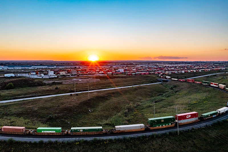 智能手机通过中国台中海空联运完整送达新加坡