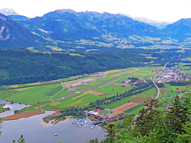 迪士尼书包运用北京优先空运速递到新加坡 迪士尼书包运用北京优先空运速递到新加坡