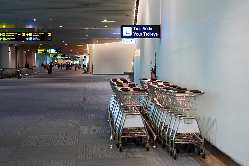 车载吸尘器利用中国香港班轮运输派送至新加坡