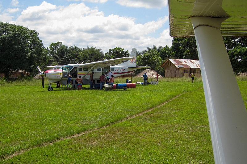 中国合肥言情小说采用航空快递15天配送到新加坡