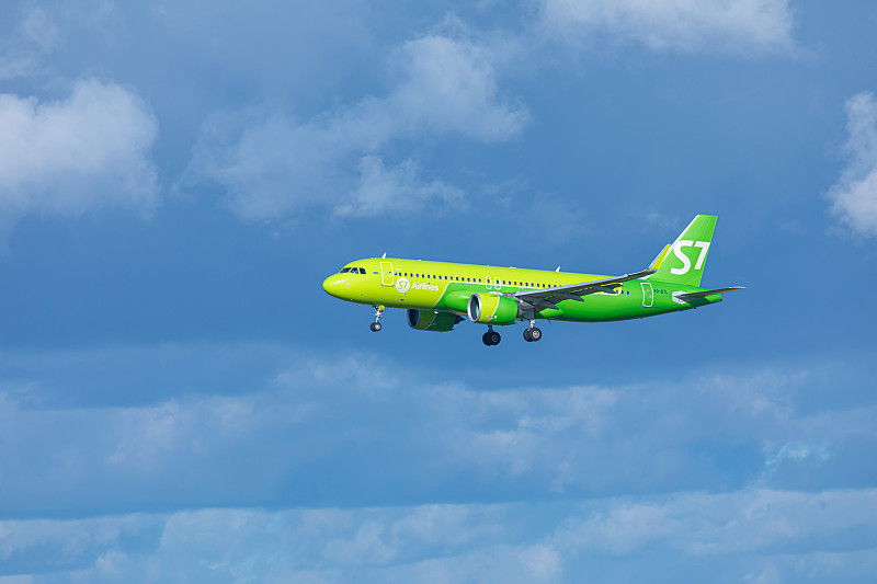 运动袜借助杭州国际空运专线送达新加坡 运动袜借助杭州国际空运专线送达新加坡