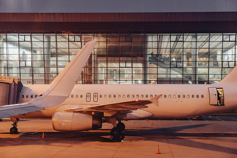 中国鄂州到新加坡的液晶显示器采用普货空运15天内送达