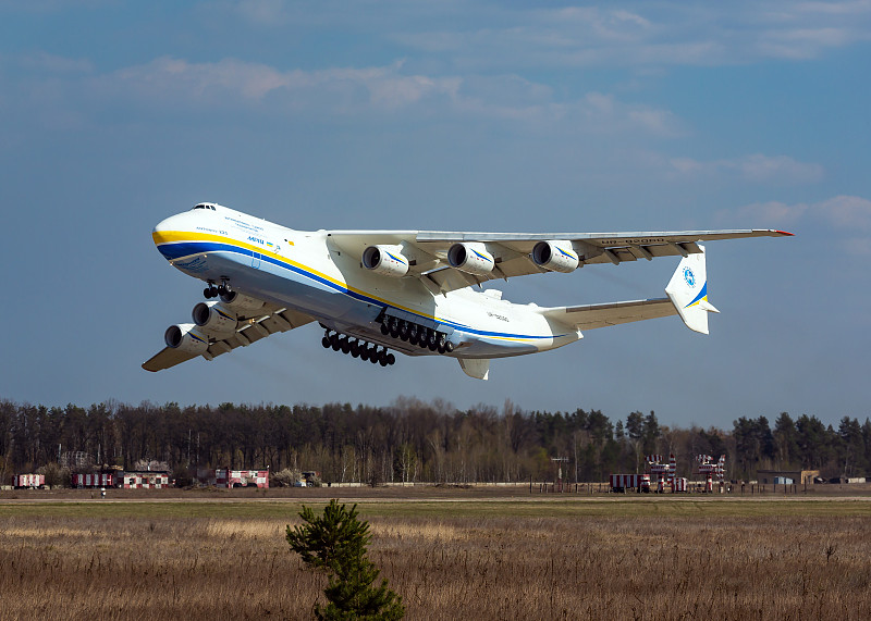 衣服收纳盒经广州国际航空货运速递到新加坡