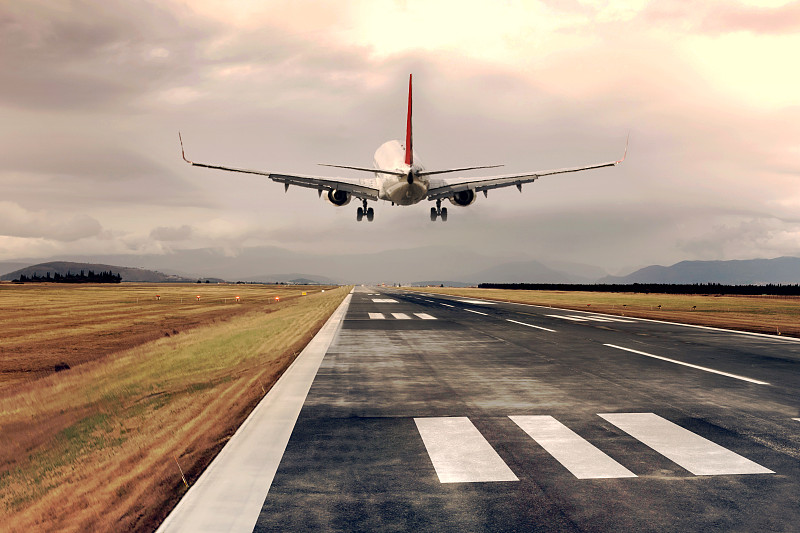 合金钢管经过北京空运送到新加坡