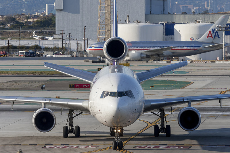 中国东莞到新加坡的磨刀石使用优先空运12天送达